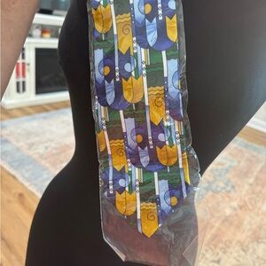 Vibrant Patterned Men's Tie